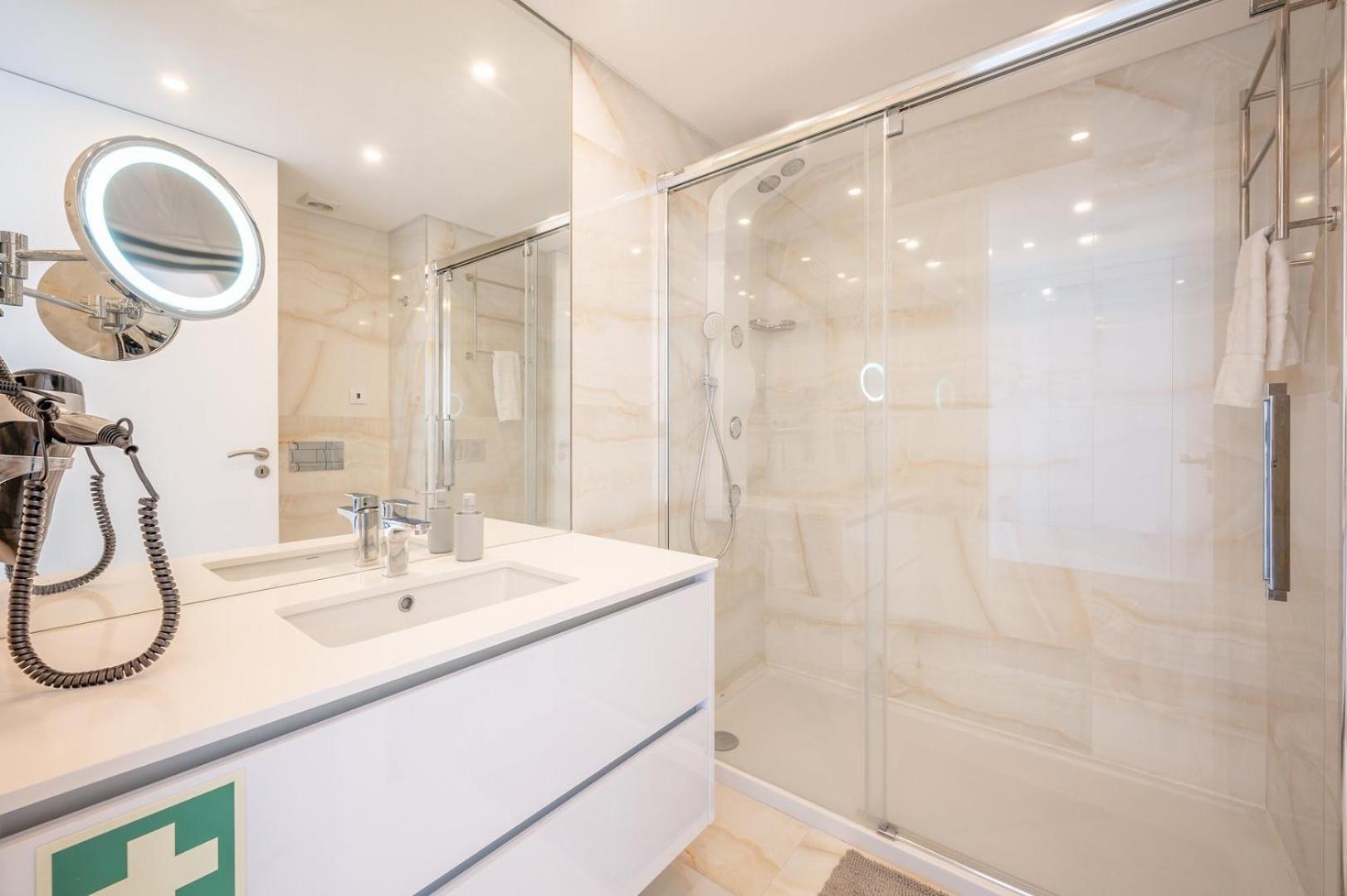Guestready - Beachfront Naufrago'S Retreat 2 Sesimbra Esterno foto