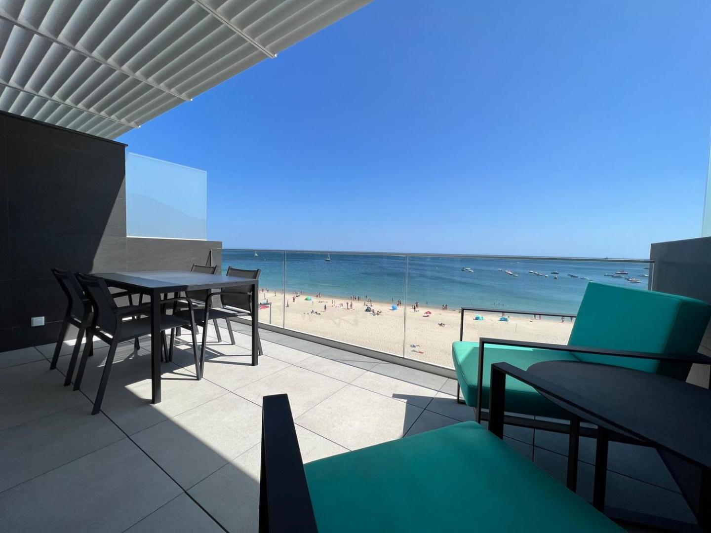 Guestready - Beachfront Naufrago'S Retreat 2 Sesimbra Esterno foto