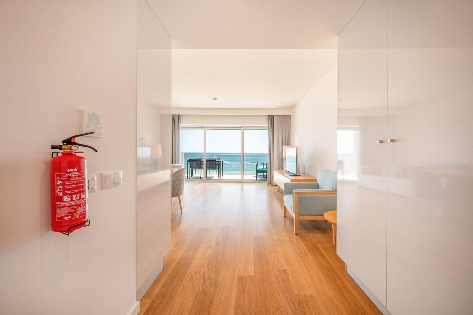 Guestready - Beachfront Naufrago'S Retreat 2 Sesimbra Esterno foto
