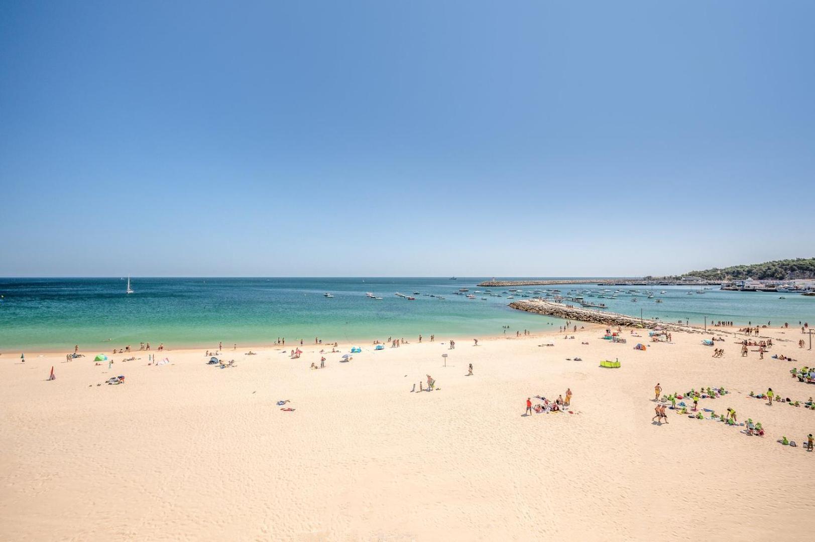 Guestready - Beachfront Naufrago'S Retreat 2 Sesimbra Esterno foto