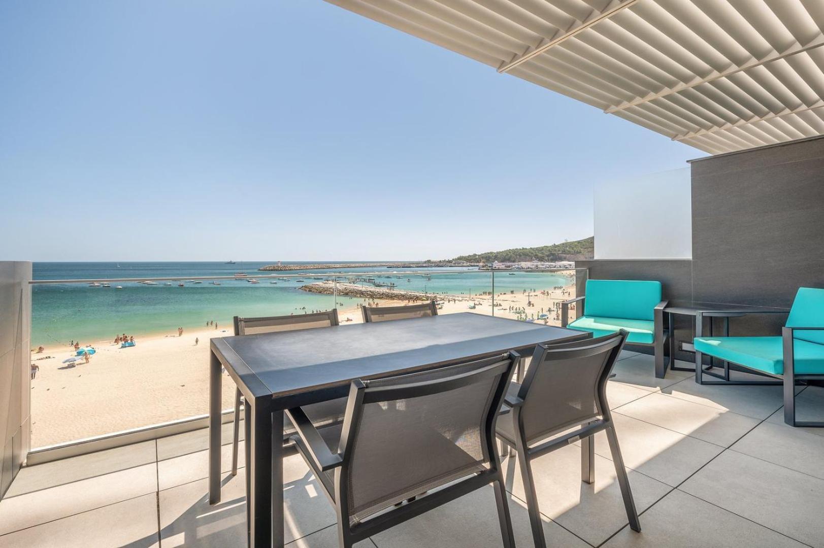 Guestready - Beachfront Naufrago'S Retreat 2 Sesimbra Esterno foto