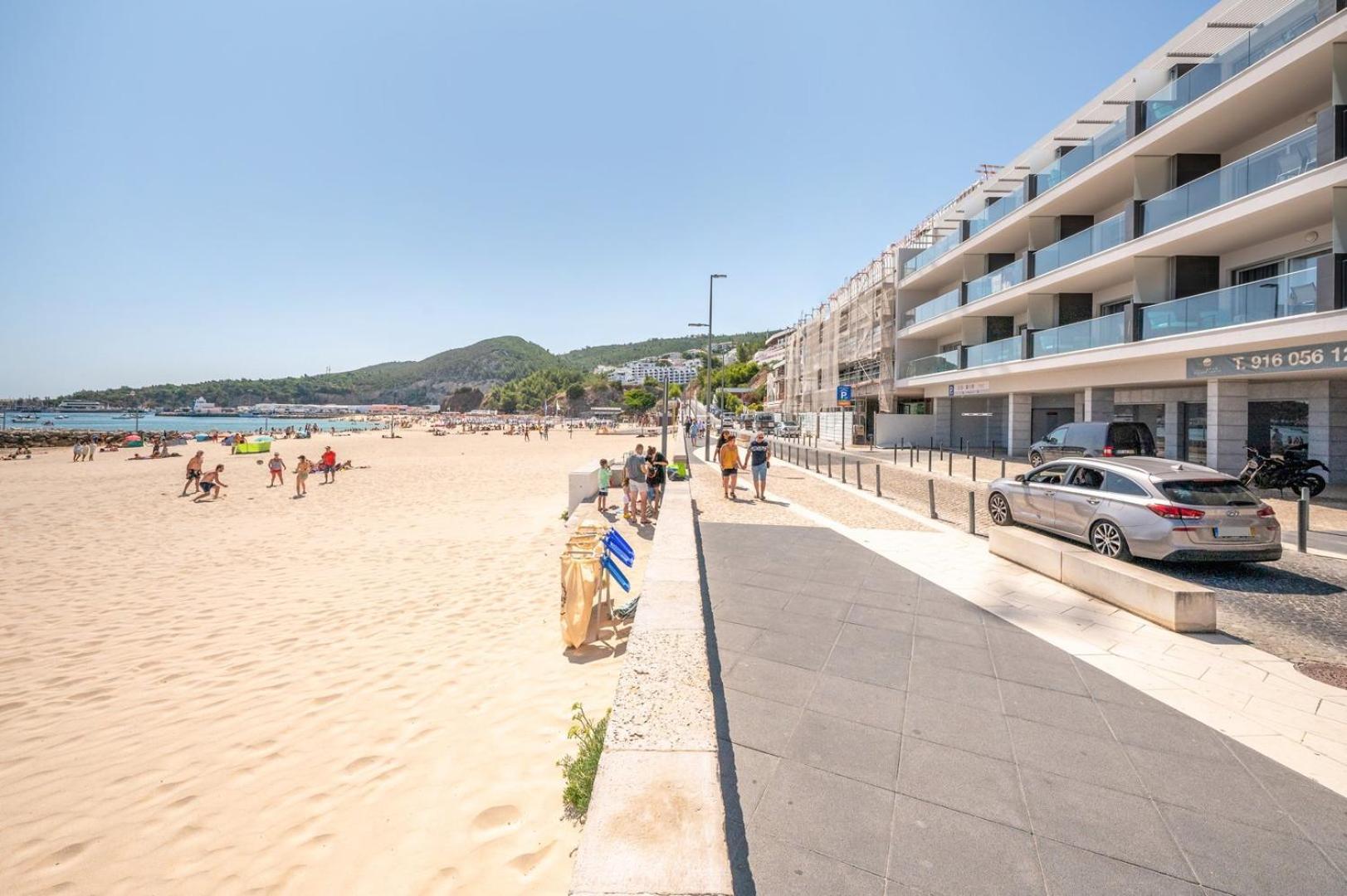 Guestready - Beachfront Naufrago'S Retreat 2 Sesimbra Esterno foto